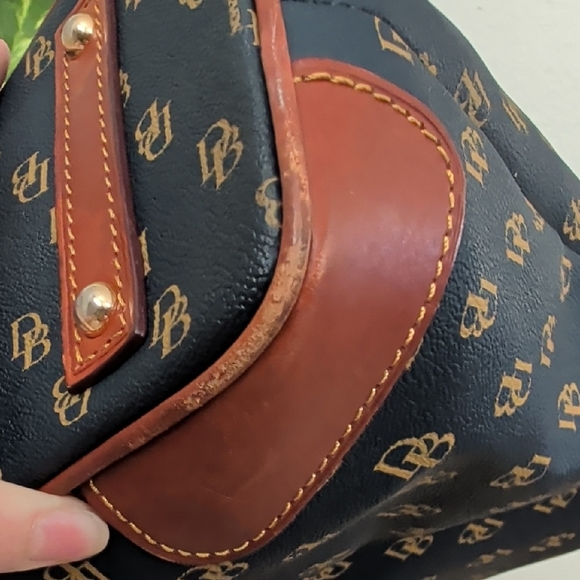 Dooney & Bourke Dark Blue and Brown Leather Shoulder Bag - Picture 8 of 15